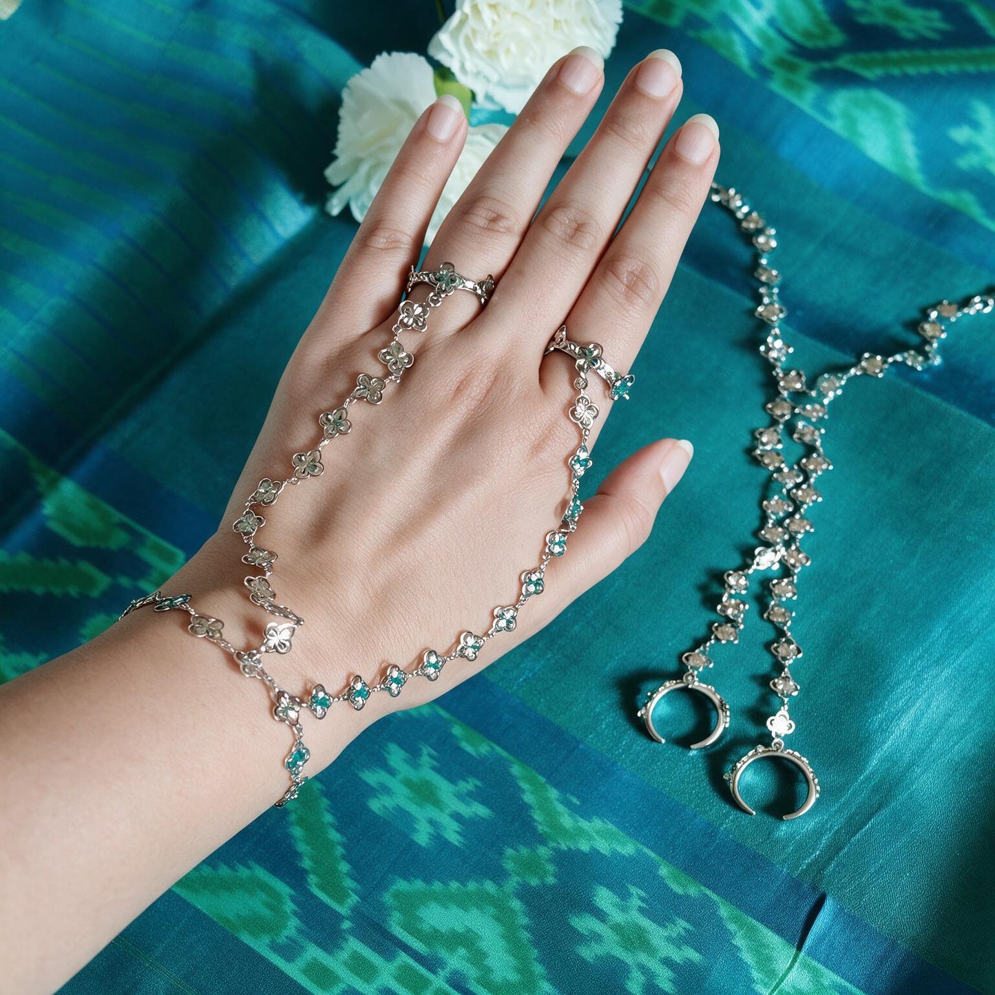 Silver Maya Haathphool - Set of 2
