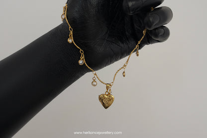 Golden Heartstrings Necklace
