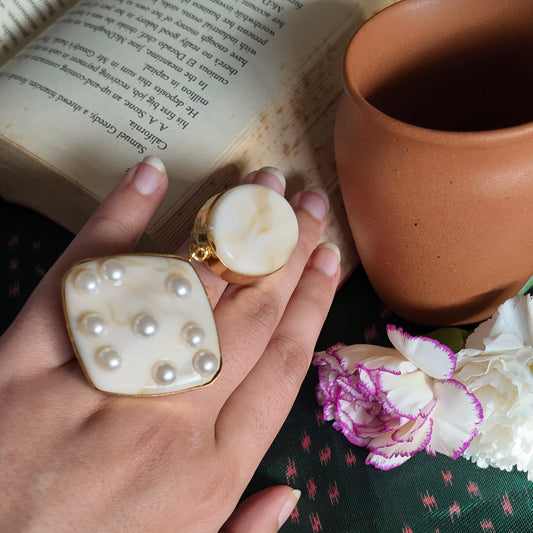 Marble Orbit Ring