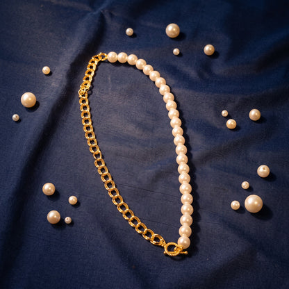 Pearl Half Full Necklace