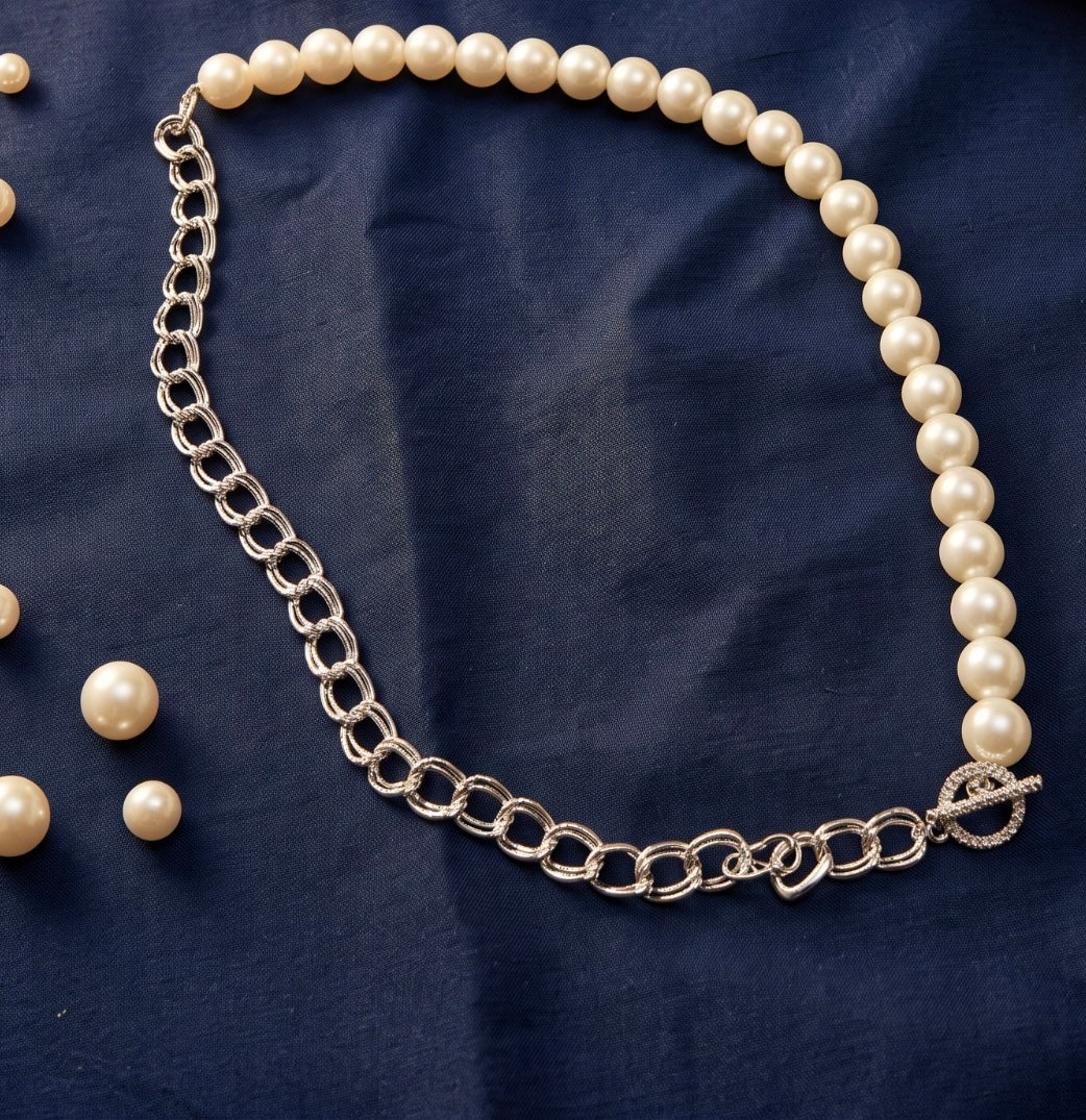 Pearl Half Full Necklace - Silver