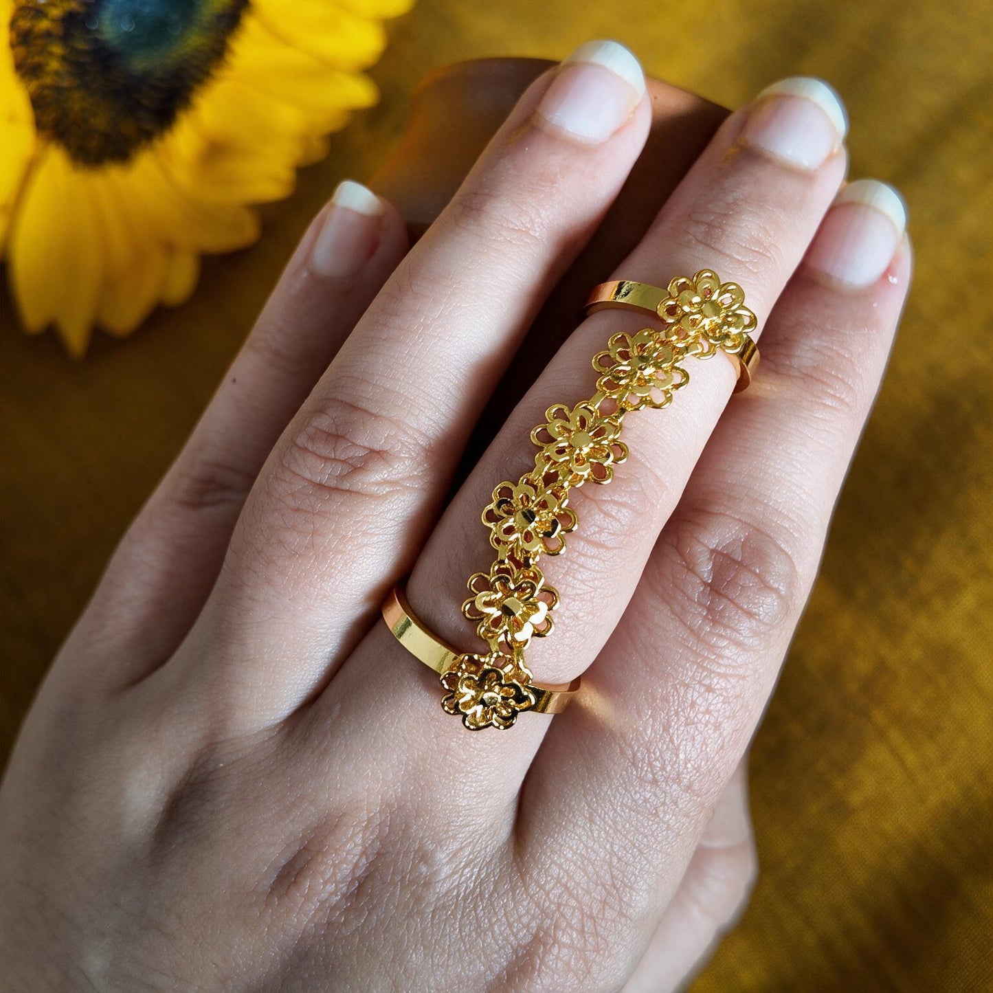 Phool Creeper Ring - Gold