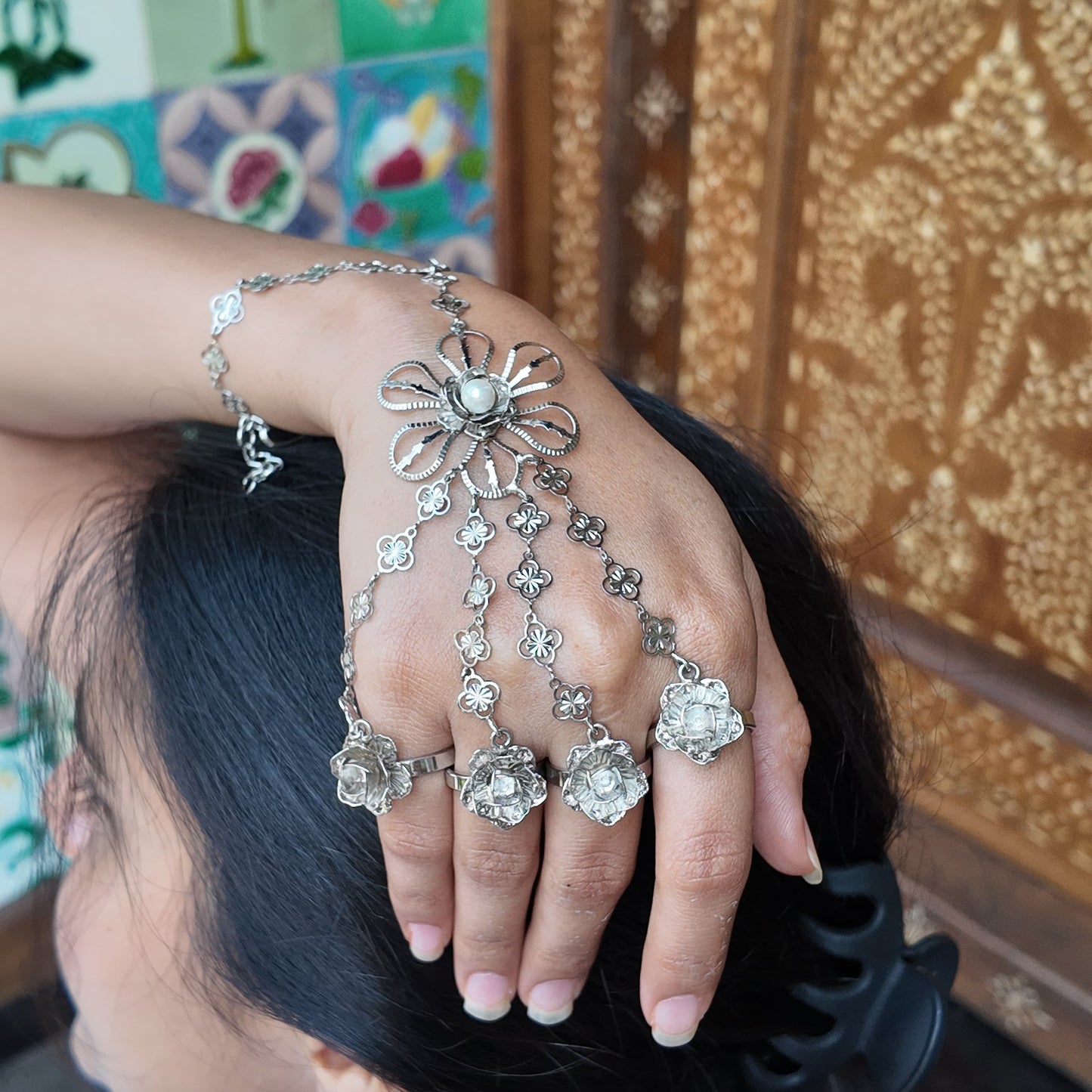 Silver Gul Haathphool
